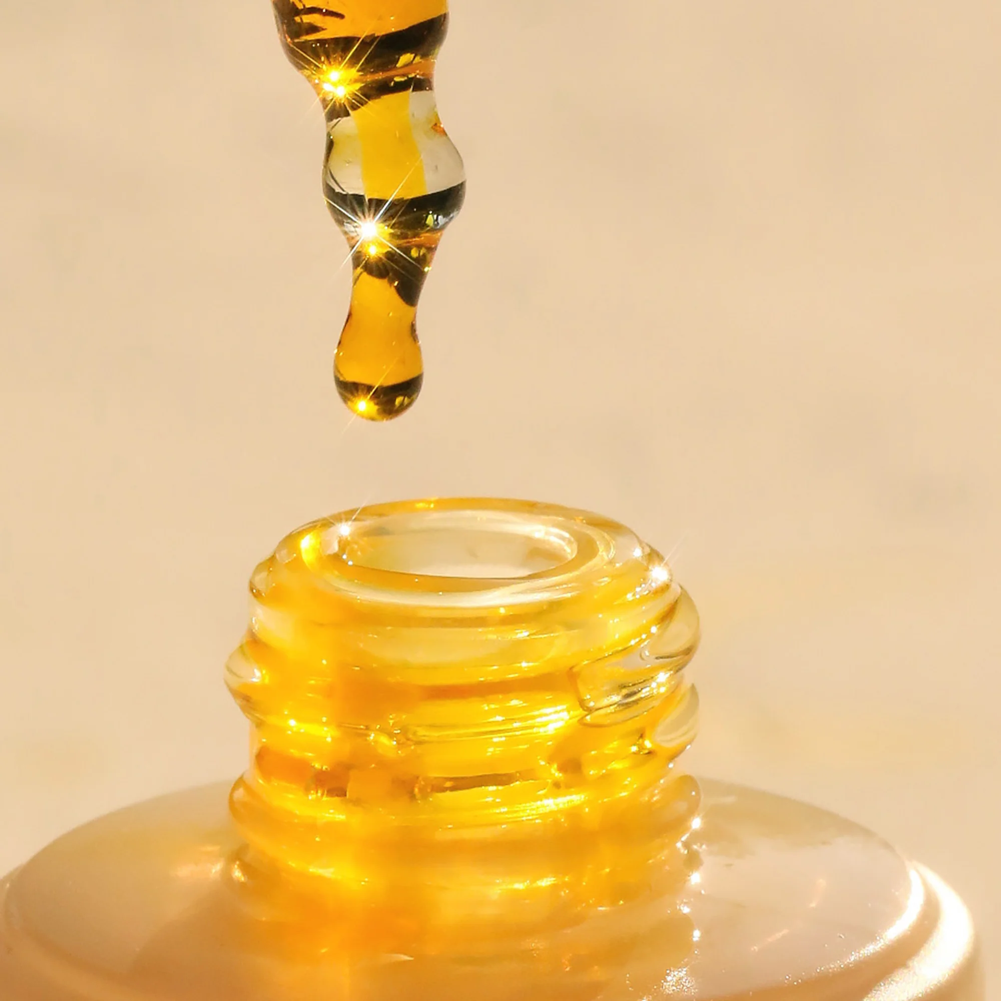 Heavenly Sixteen All-In-One Face Oil - Image 4